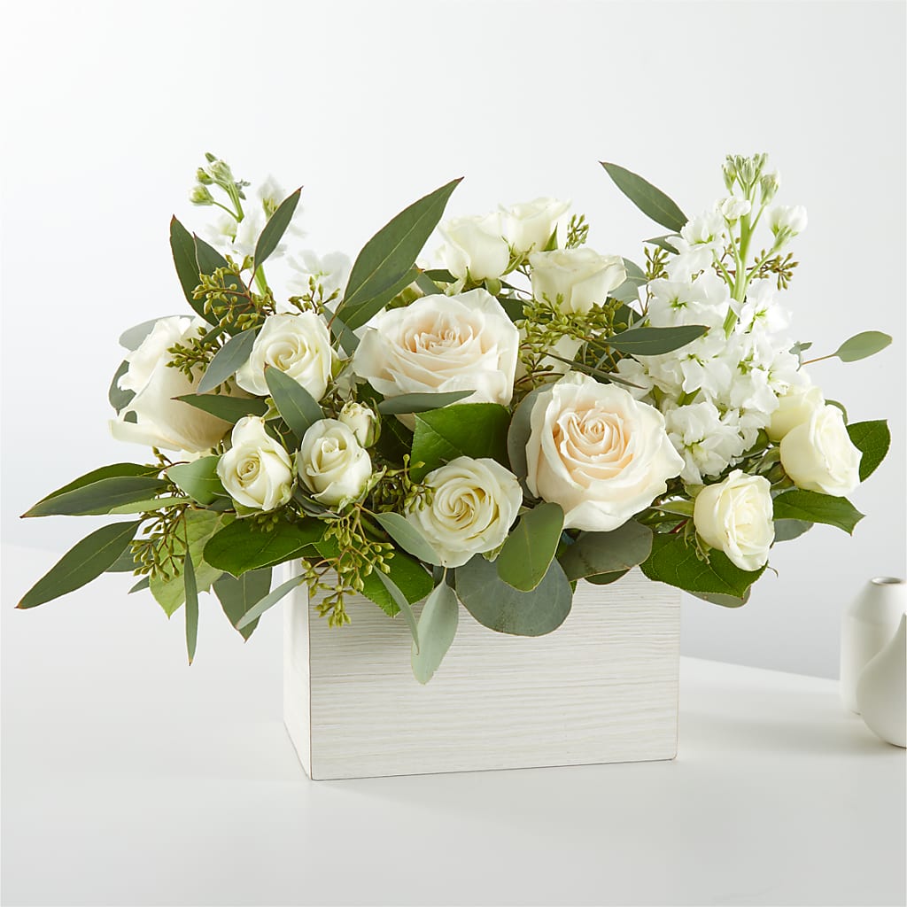 Fresh Linen Box Bouquet – Mary Blooms Florist, Port Saint Lucie FL