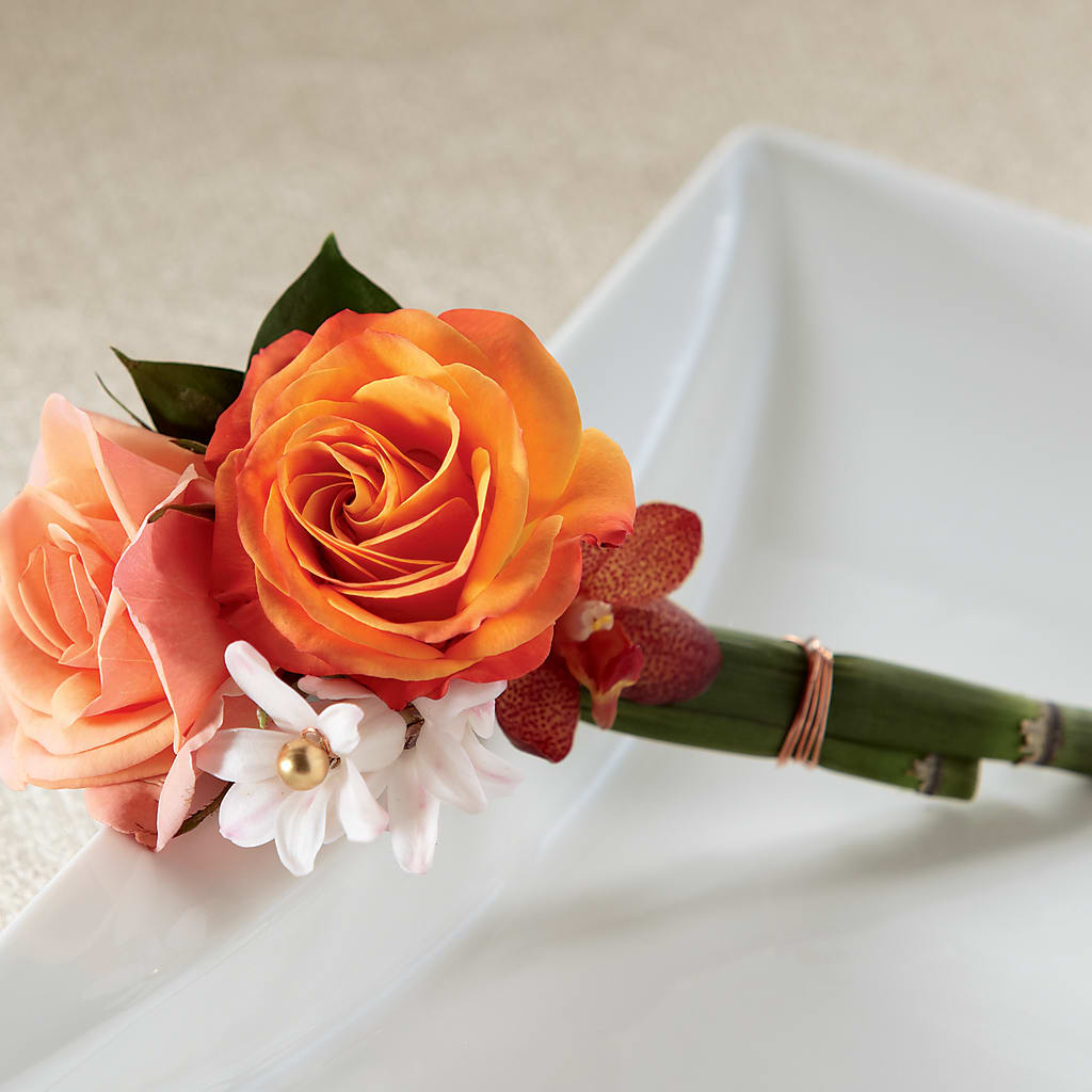 Sunset Dream Boutonniere – Mary Blooms Florist, Port Saint Lucie FL