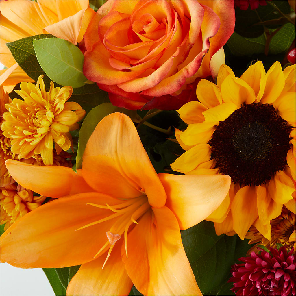 Grateful Centerpiece –  Mary Blooms Florist, Port Saint Lucie FL