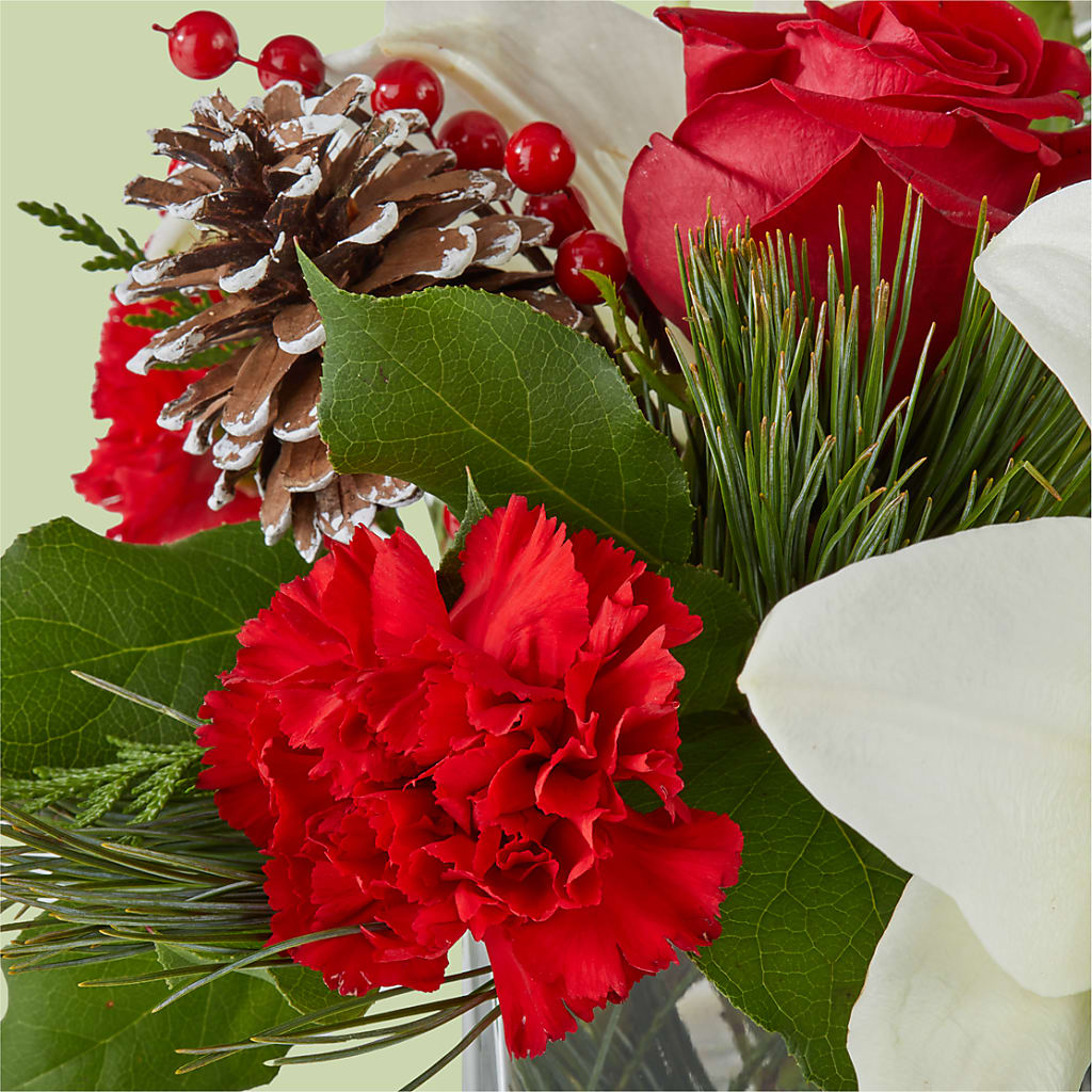 Glistening Icicles Bouquet –  Mary Blooms Florist, Port Saint Lucie FL